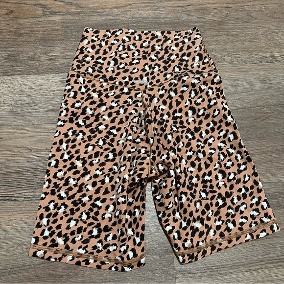 Aerie Leopard Print Crossover Biker Shorts - Picture 2 of 6